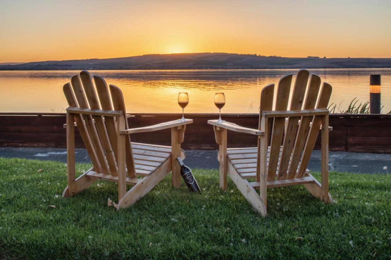 River Lodge And Cabins Boardman Екстериор снимка